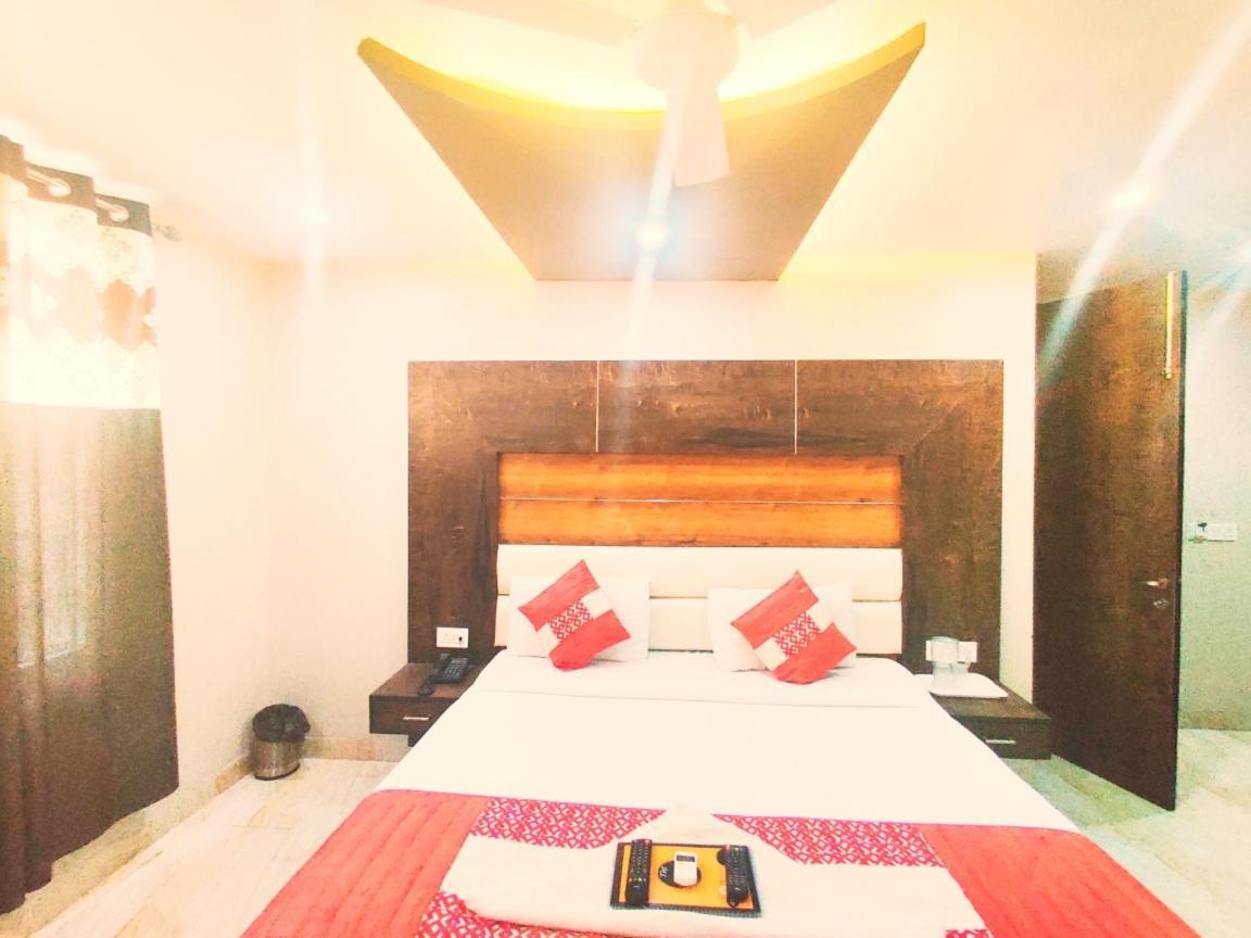 Hotel Amour By Rpi New Delhi Ngoại thất bức ảnh