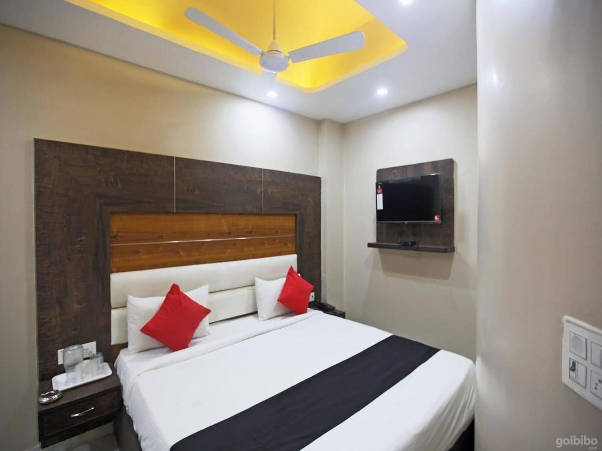 Hotel Amour By Rpi New Delhi Ngoại thất bức ảnh